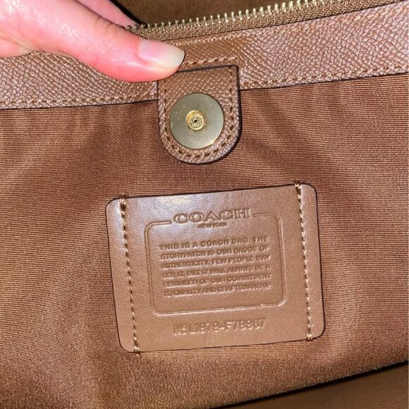 Coach Carryall Tote Bag Signature Canvas - Picture 8 of 10